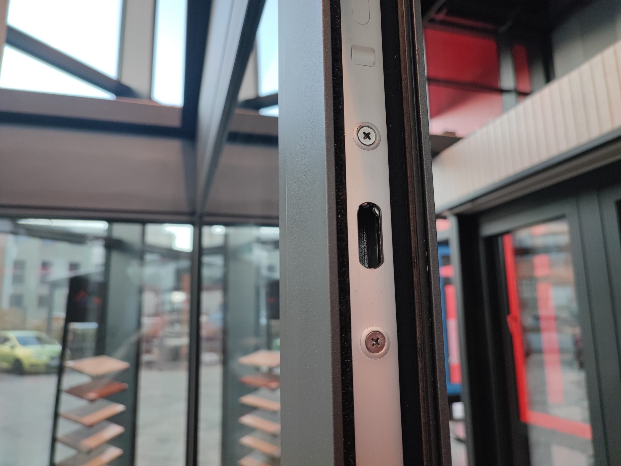 Porte pliante en aluminium de haute qualité – Parfaite pour les vérandas et  les balcons.